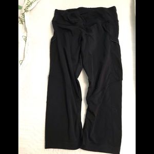 Lulu lemon cropped work out pants